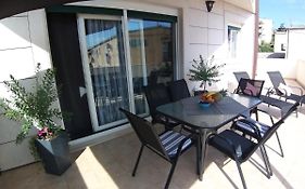 3 Bedroom Apartment With Terrace And Free Parking