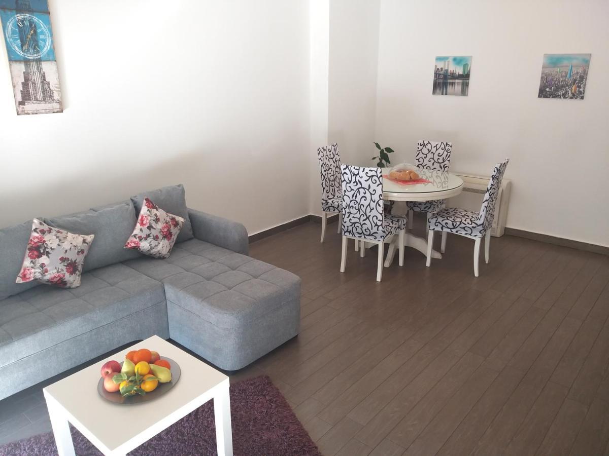 3 Bedroom Apartment With Terrace And Free Parking Spalato Esterno foto