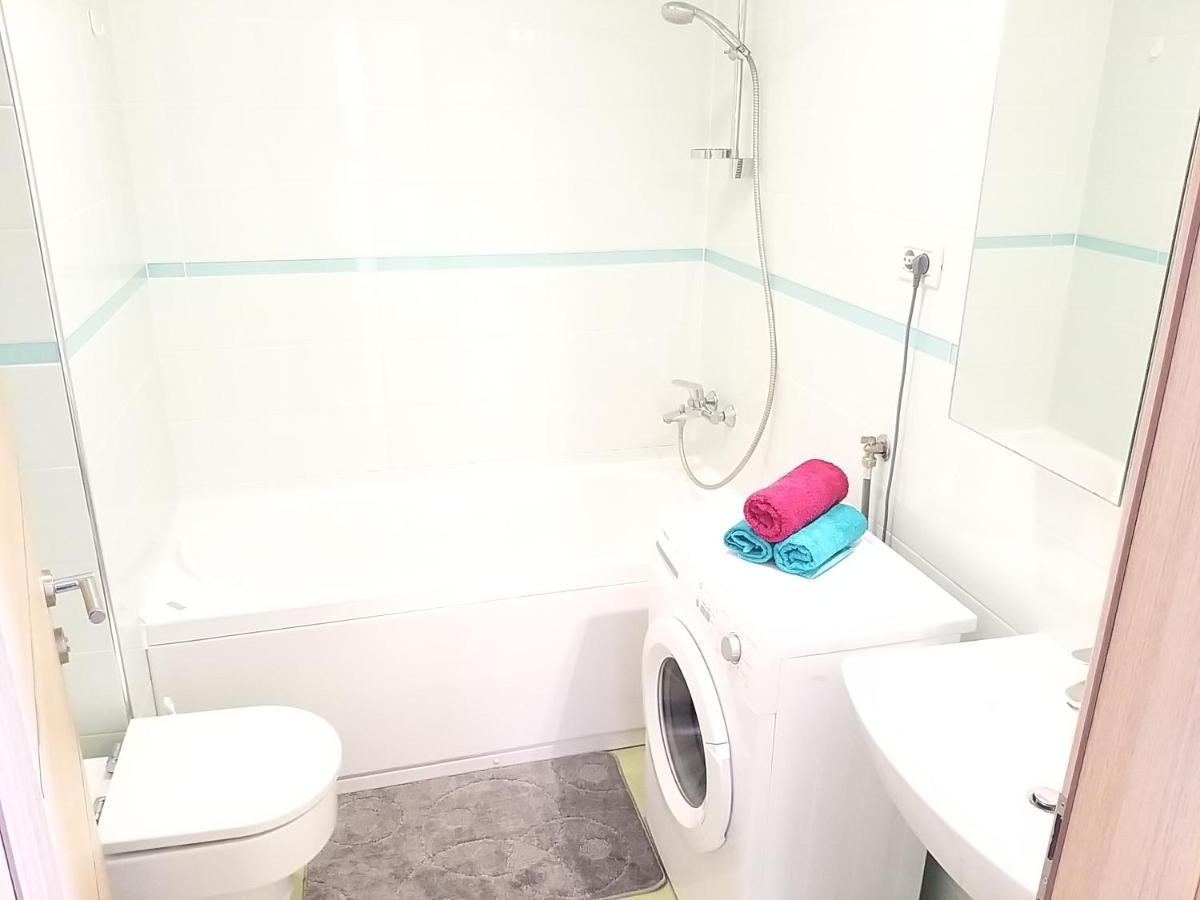 3 Bedroom Apartment With Terrace And Free Parking Spalato Esterno foto