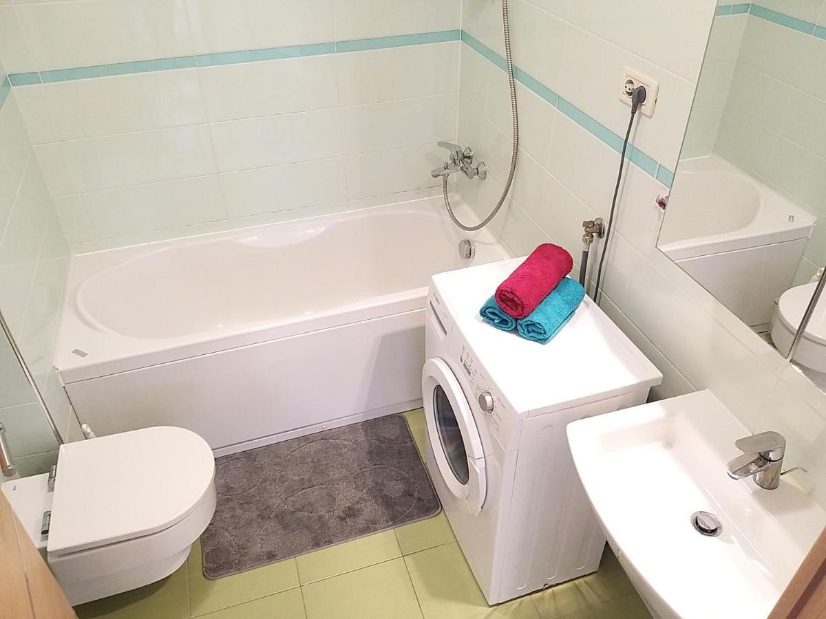 3 Bedroom Apartment With Terrace And Free Parking Spalato Esterno foto