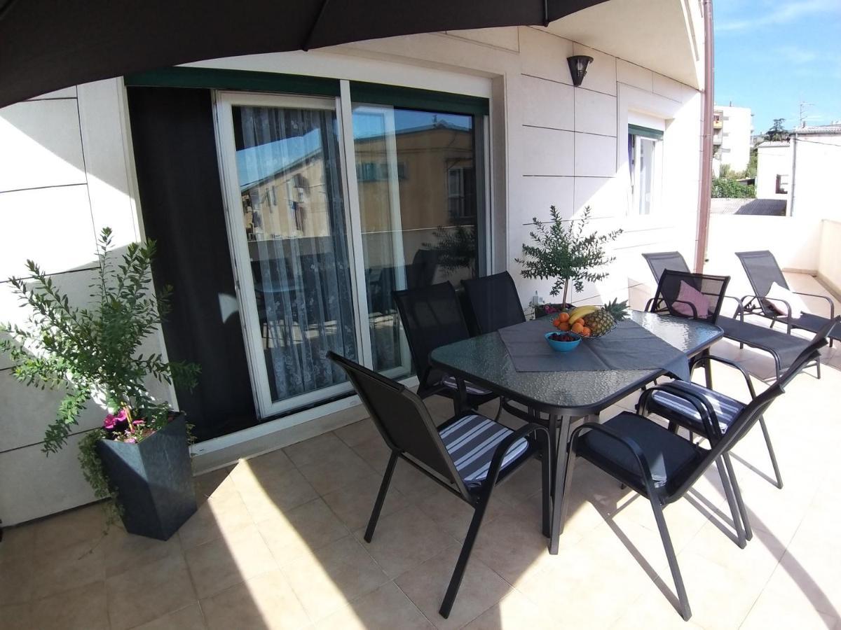 3 Bedroom Apartment With Terrace And Free Parking Spalato Esterno foto