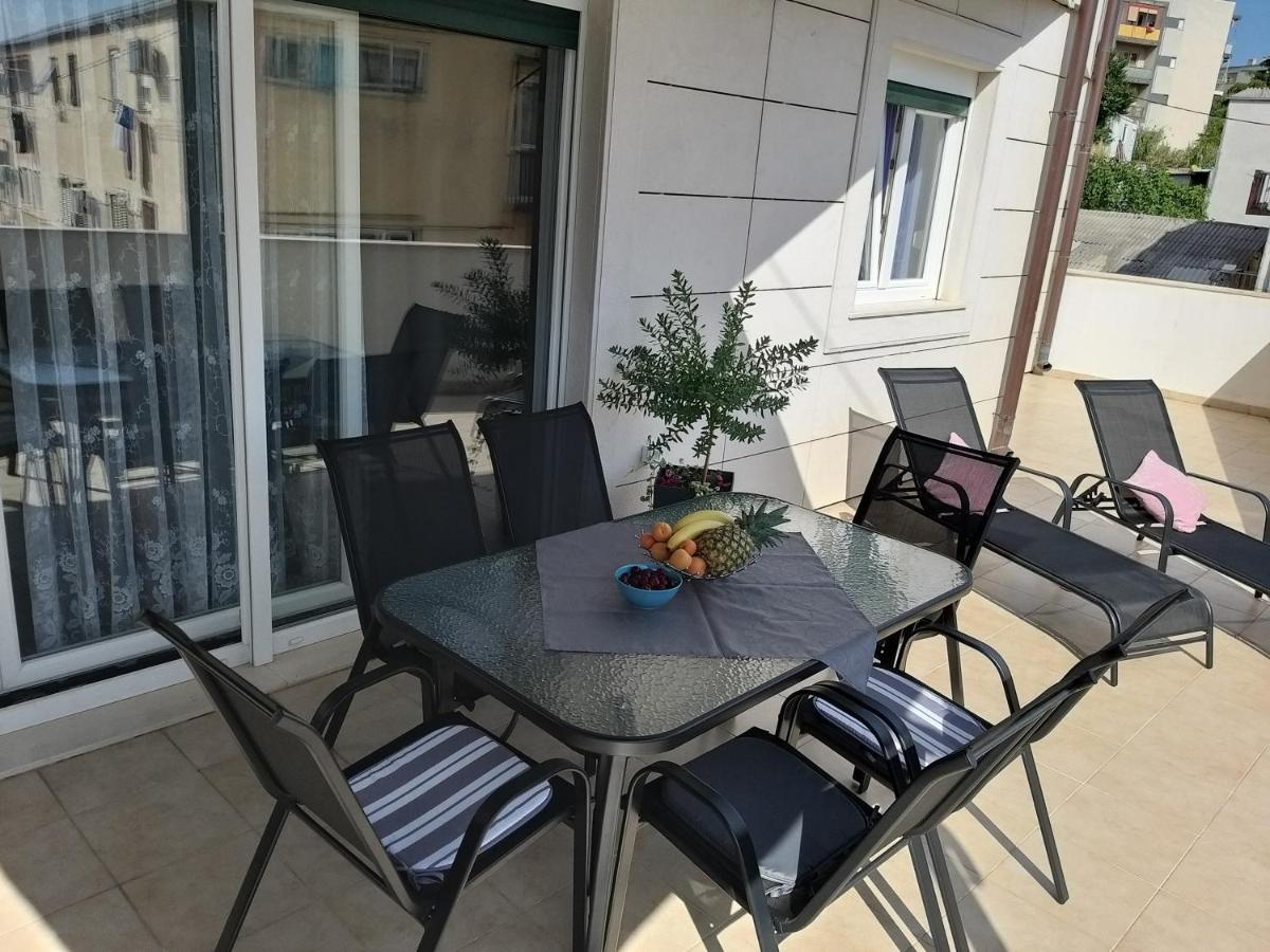 3 Bedroom Apartment With Terrace And Free Parking Spalato Esterno foto